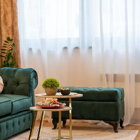 Pinoli Gold Apartamento