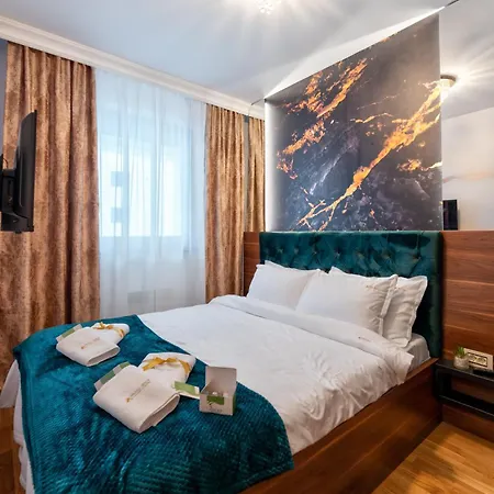 Pinoli Gold Apartamento *